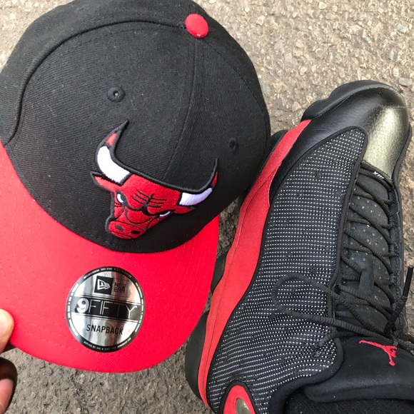 *****SOLD*****Retro 13 Black/Red with Bulls Hat. - Picture 6 of 6